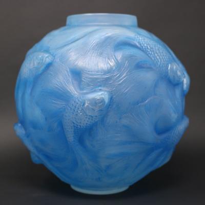 Rene Lalique Opalescent Glass Blue Stained Formose Vase