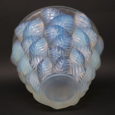 Rene Lalique Opalescent Glass Moissac Vase