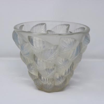 Rene Lalique Opalescent Glass Moissac Vase