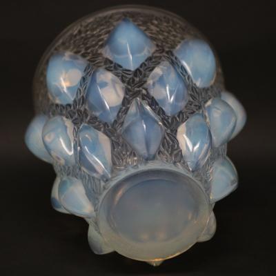 Rene Lalique Opalescent Glass Rampillon Vase