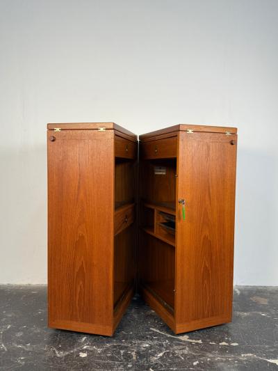 Reno Wahl Iversen Danish Teak Captains Bar by Reno Wahl Iversen for Dyrlund 1960s