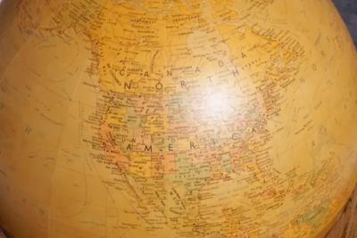 Replogle Globe Vintage 16 World Classic Globe