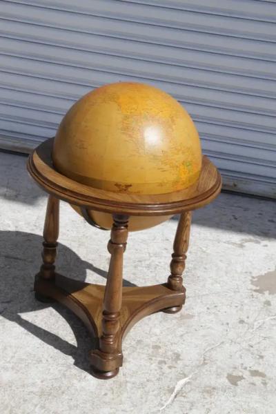 Replogle Globe Vintage 16 World Classic Globe
