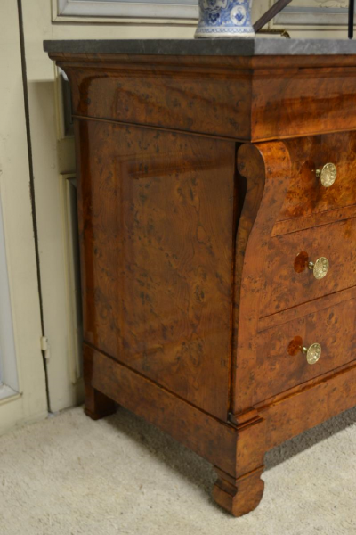 Restauration Period Burl Elm 4 drawer Commode