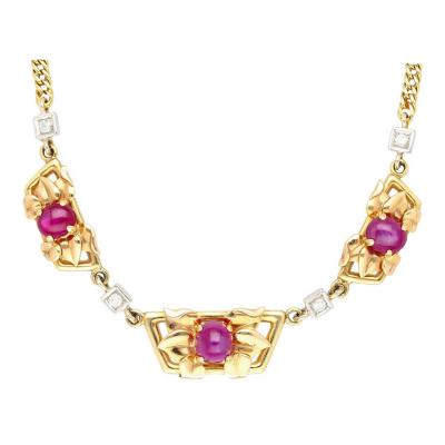 Retro Era 6 22 Carat Star Ruby Diamond Necklace with 14K Gold Carved Detailing