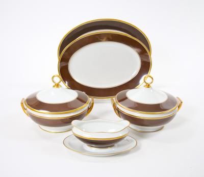 Richard Ginori Brown Gold Trimmed Extensive Dinnerware Service Of 99 Pieces