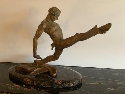 Richard MacDonald Suspension Flamenco