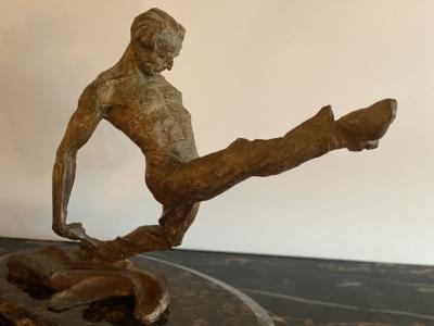 Richard MacDonald Suspension Flamenco