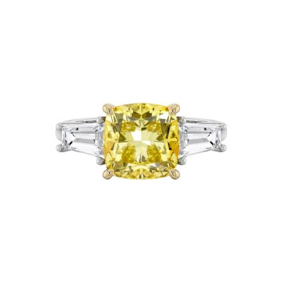 Ring In 18k Gold With A Central Fancy Vivid Yellow Diamond