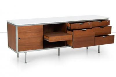Robert John Cormier Robert John Credenza