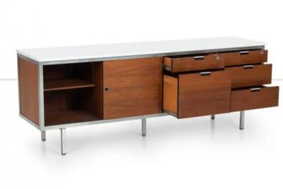 Robert John Cormier Robert John Credenza