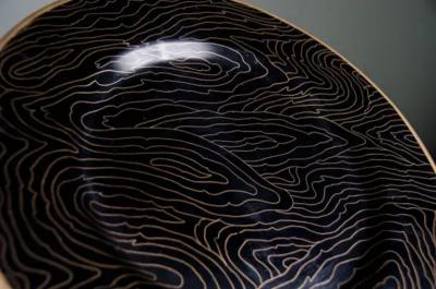 Robert Kuo Charger Black Woodgrain Design Cloisonn by Robert Kuo Limited Edition