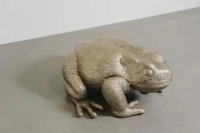 Robert Kuo Contemporary Large Repouss Toad Sculpture in White Bronze by Robert Kuo