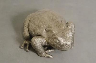 Robert Kuo Contemporary Large Repouss Toad Sculpture in White Bronze by Robert Kuo