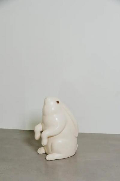 Robert Kuo Contemporary Sitting Rabbit Sculpture in Cream Lacquer by Robert Kuo