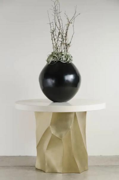 Robert Kuo Full Moon Jar in Black Lacquer by Robert kuo Limited Edition