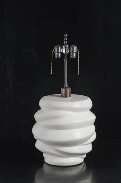 Robert Kuo Jie Jarlet Lamp Cream Lacquer by Robert Kuo Handmade Limited Edition