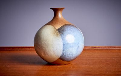 Robert Maxwell Robert Maxwell Set of 3 Ceramic Vases USA 1970s