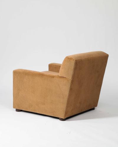 Robert Stilin Upholstered Armchair with Solid Wooden Frame Robert Stilin United States