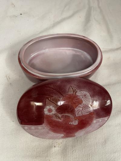 Robert and Jean Cloutier Decorative ceramic box by Robert and Jean Cloutier