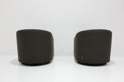 Rodolfo Dordoni Minotti Portofino Swivel Lounge Chairs Pair
