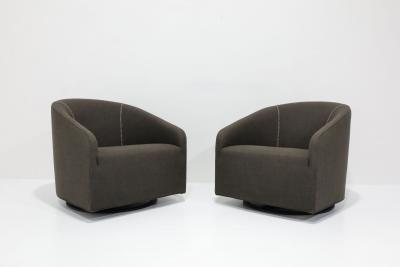 Rodolfo Dordoni Minotti Portofino Swivel Lounge Chairs Pair