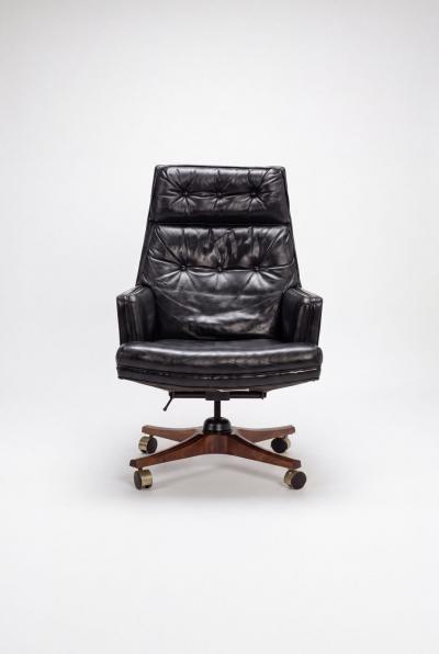 Roger Sprunger Roger Lee Sprunger for Dunbar Executive Swivel Chair 1966