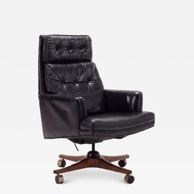 Roger Sprunger Roger Lee Sprunger for Dunbar Executive Swivel Chair 1966