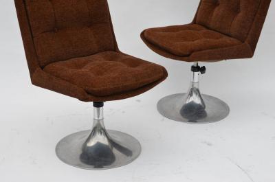 Roger Tallon Pair of Unusual French 1960s Pedestal Chairs in the Style of Roger Tallon
