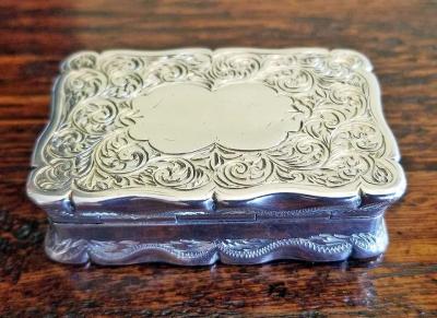 Rolason Brothers 19th Century Sterling Silver Snuffbox Birmingham 1848 by Rolason Bros