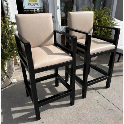 Rose Tarlow Pair of Rose Tarlow Melrose House Exeter Leather Barstools