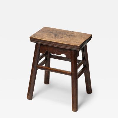 Round Leg Courtyard Stool