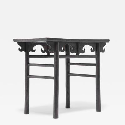 Round Leg Wine Table