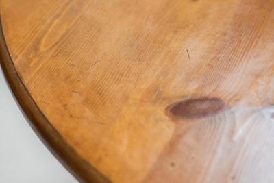 Round Pine Pedestal Table