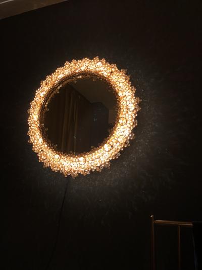 Round backlit mirror with faceted Austrian Swarovski Crystals 
