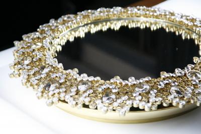 Round backlit mirror with faceted Austrian Swarovski Crystals 