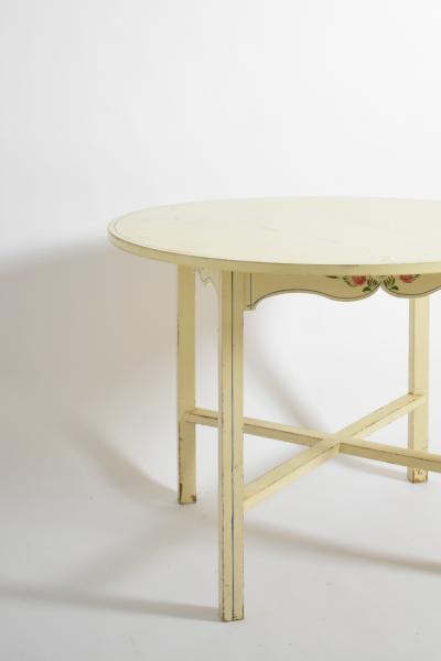 Round white table from Alentejo 1970s