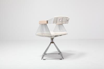 Rudi Verelst Four Postmodern Chromed Steel Wire Swivel Chairs with Ivory Wool Seating