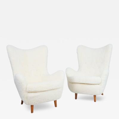Runar Engblom Pair of Iconic Runar Engblom Vaakuna Chairs in Snow White Sheepskin 1950s