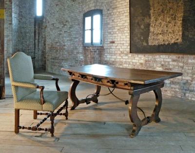 Rustic 17th Century Baroque Walnut Desk Writing or Library Table