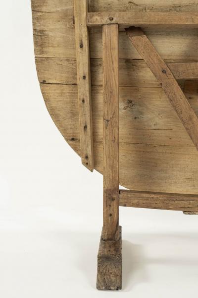 Rustic Early Oval Shape Tilt Top Table