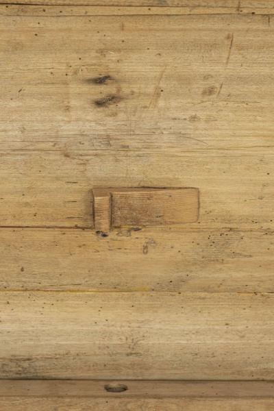 Rustic Early Oval Shape Tilt Top Table