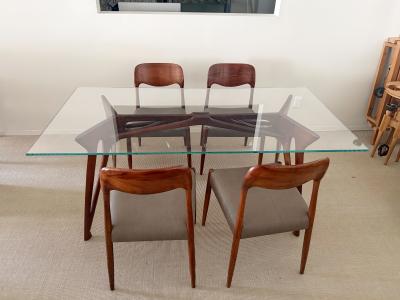 SCULPTURAL ITALIAN MID CENTURY DINING TABLE