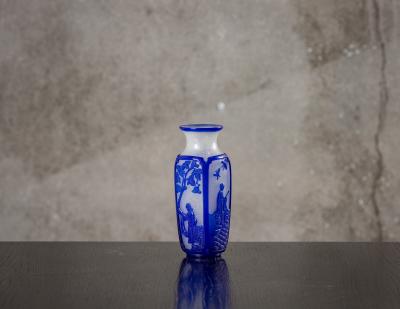 SET OF 3 PEKING GLASS JARS