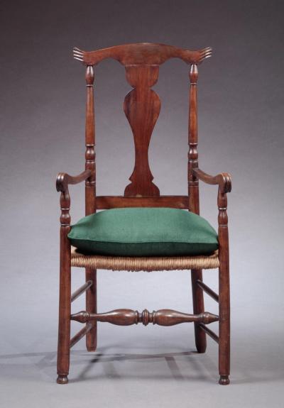 SHAPED CREST ARM CHAIR WITH NOTCHED EARS