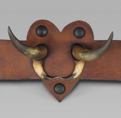 STEER HORN HALL RACK