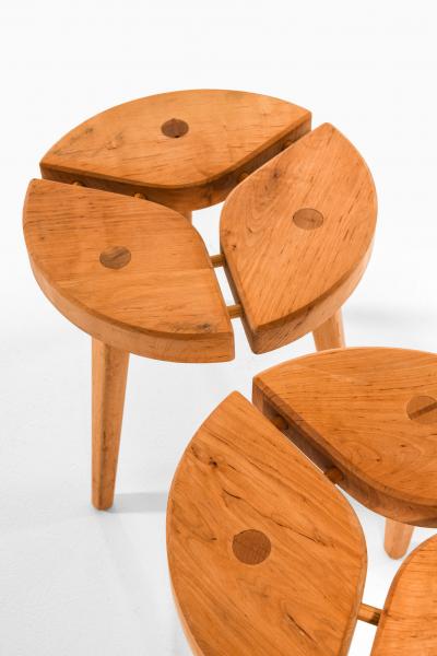STOOLS