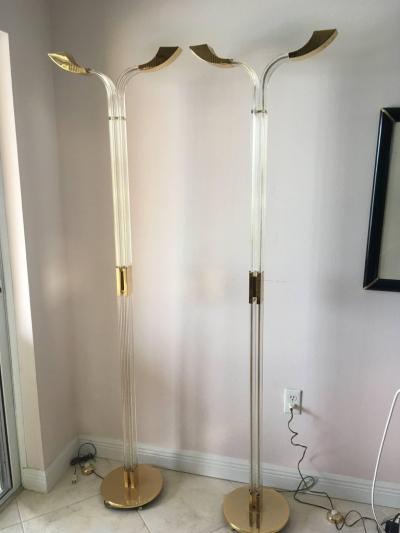 STUNNING MODERNIST ITALIAN PAIR OF BRASS AND LUCITE FLOOR LAMPS