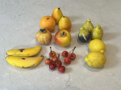 SUITE OF 15 ITALIAN DYED ALABASTER FRUIT