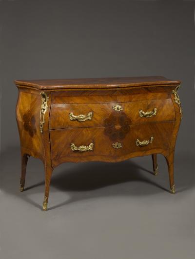 SUPERBLY DRAWN AND PROPORTIONED PAIR OF WALNUT AND GILT BRONZE MOUNTED COMMODES